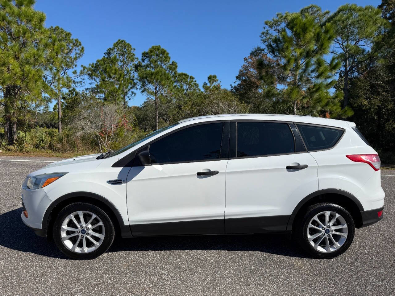 Used 2014 Ford Escape S image 2