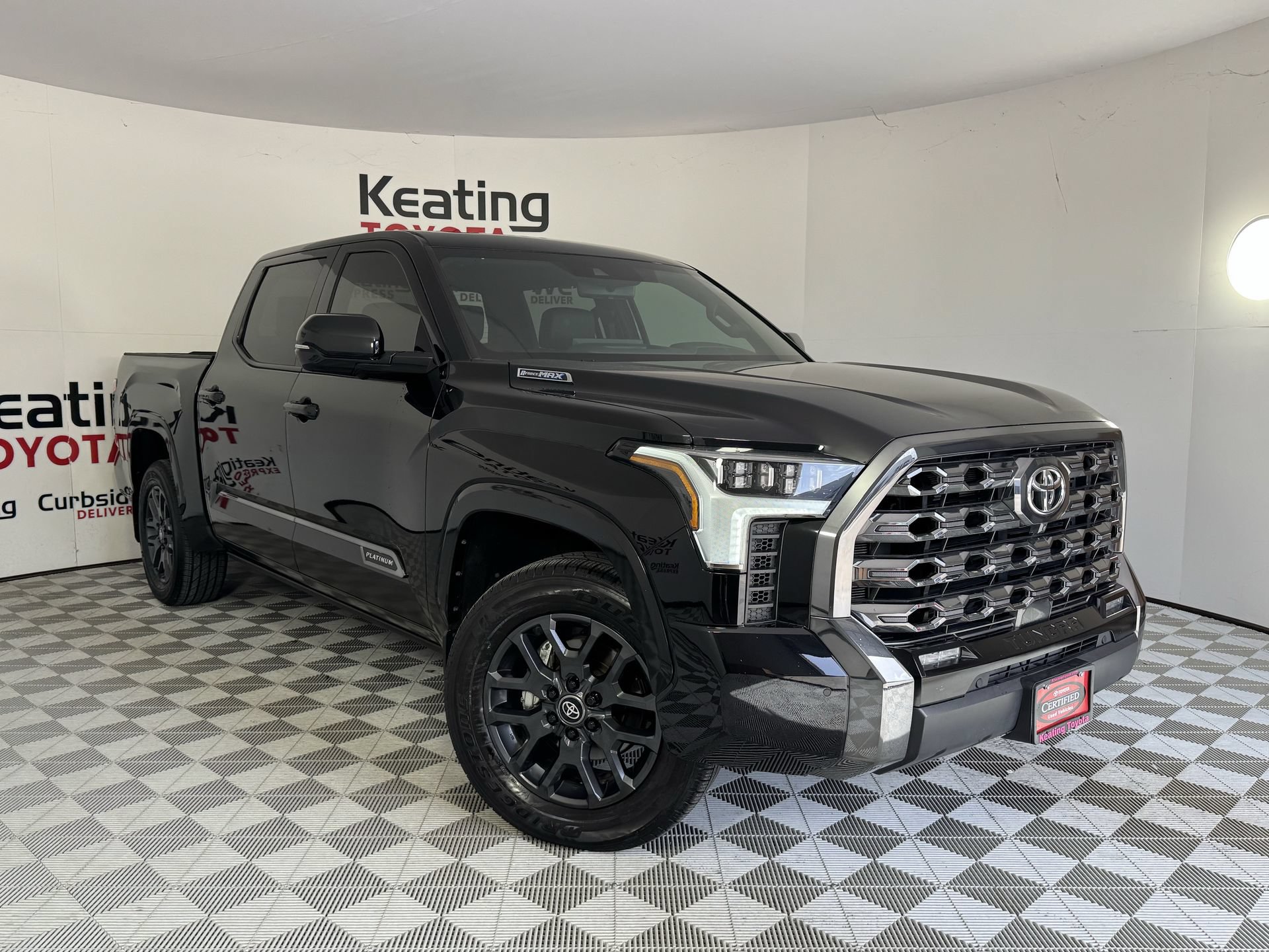 Certified 2025 Toyota Tundra Platinum AWD/4WD image 3