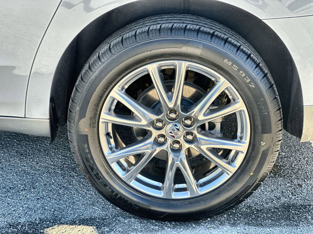 Used 2023 Buick Enclave Premium w/ Experience Buick Package image 33