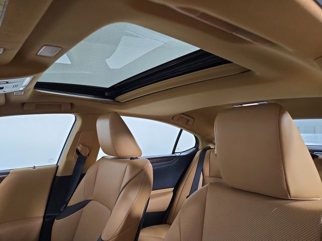 Used 2023 Lexus ES 350 w/ Premium Package image 33