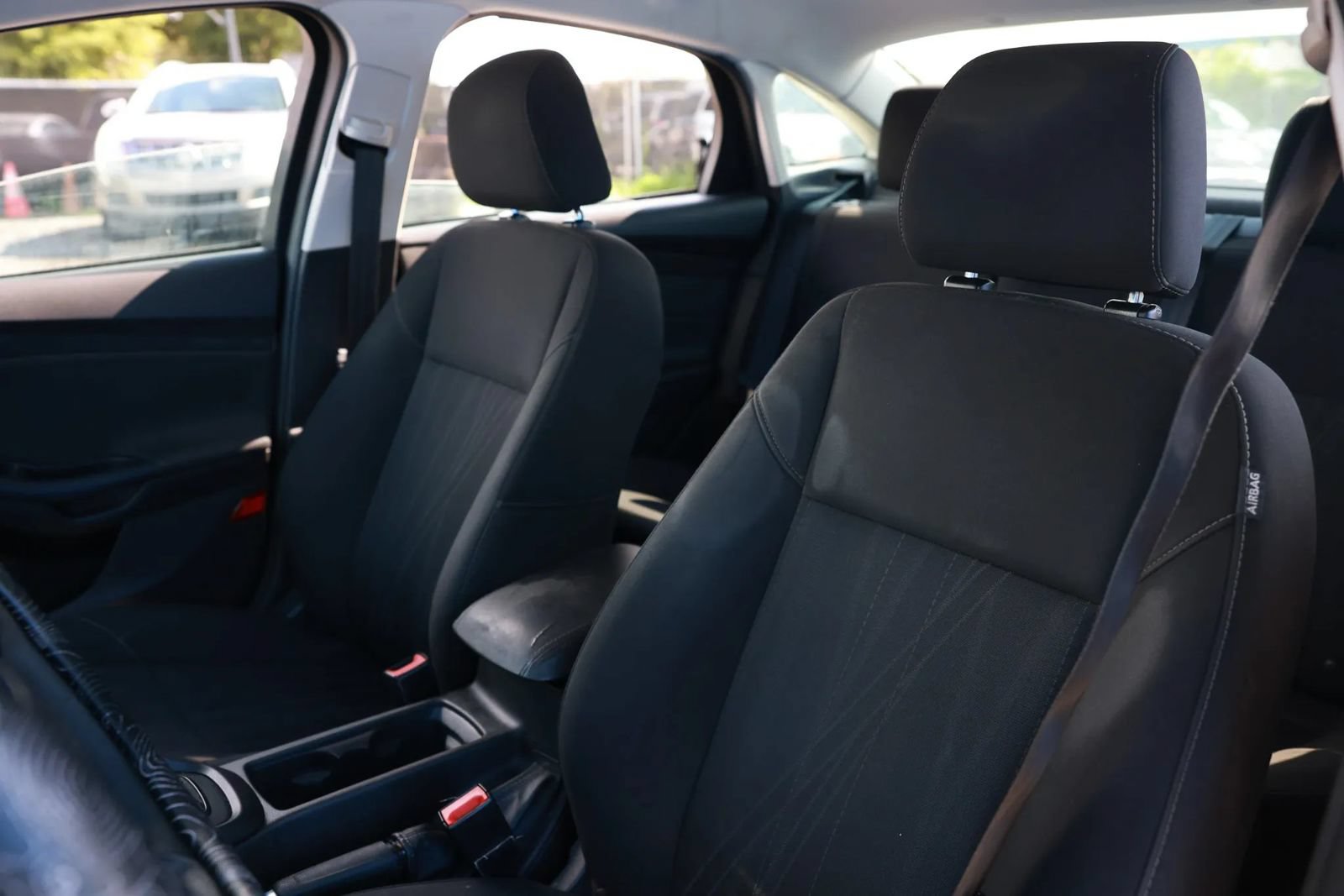 Used 2016 Ford Focus SE FWD image 20