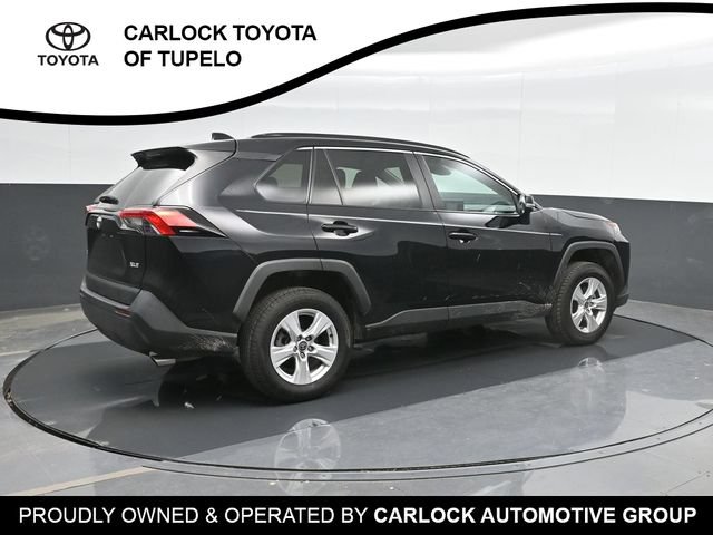 Used 2021 Toyota RAV4 XLE FWD image 3