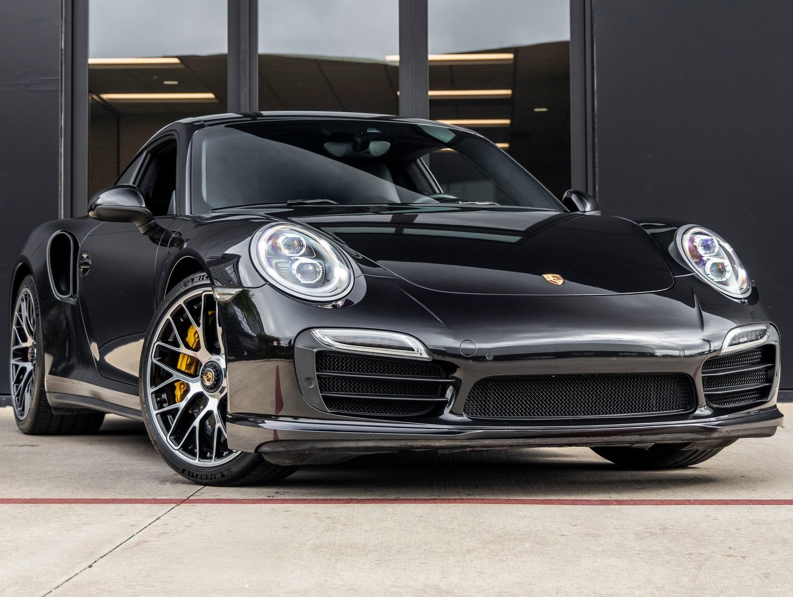 Certified 2014 Porsche 911 Turbo S image 6