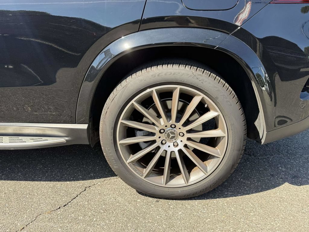 Used 2025 Mercedes-Benz GLE 450e 4MATIC image 13