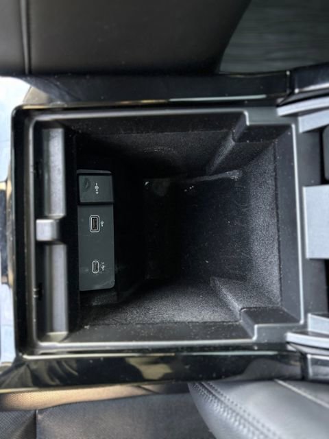 Used 2021 Land Rover Range Rover Evoque S image 31