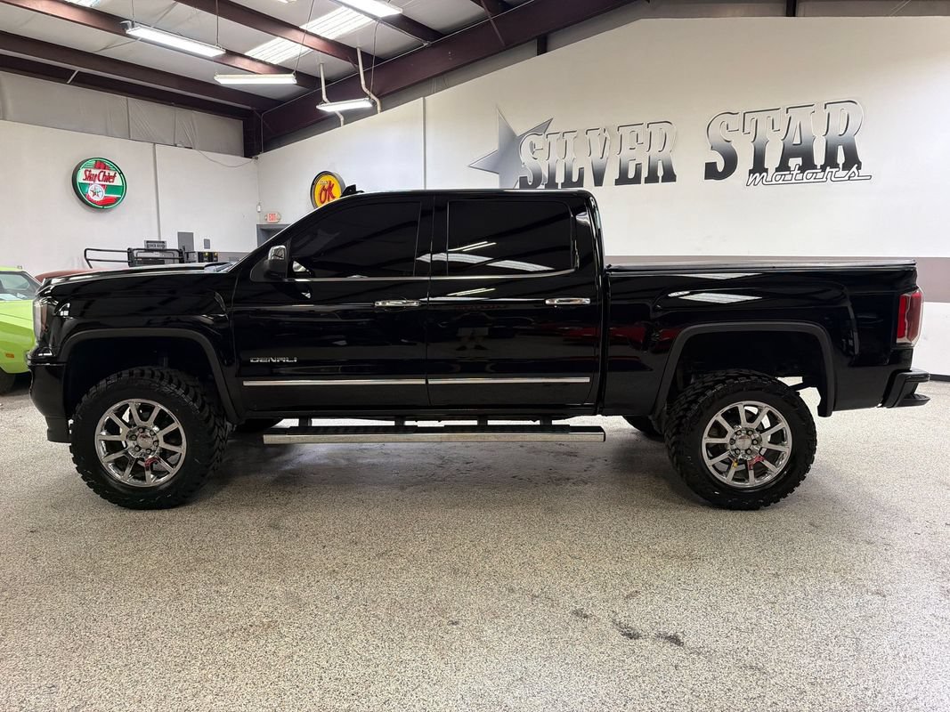 Used 2016 GMC Sierra 1500 Denali w/ Enhanced Driver Alert Package AWD/4WD image 3