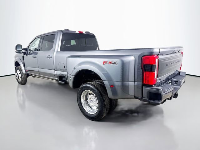 New 2026 Ford F450 Platinum w/ FX4 Off-Road Package image 5