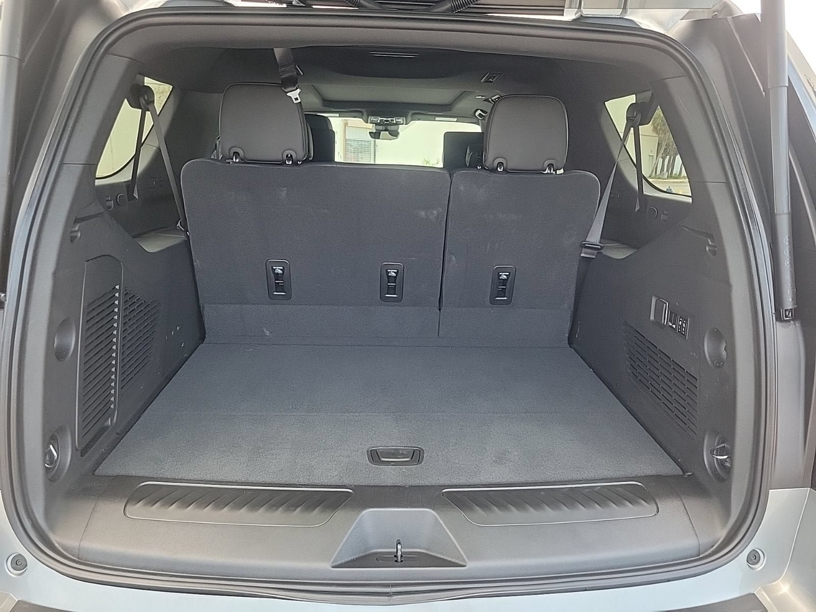 New 2026 GMC Yukon XL Elevation w/ Elevation Premium Package RWD image 8
