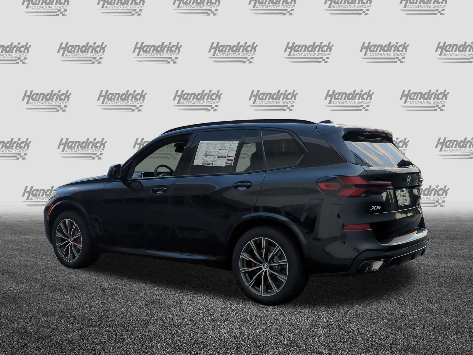 New 2026 BMW X5 xDrive40i w/ M Sport Package AWD/4WD image 8