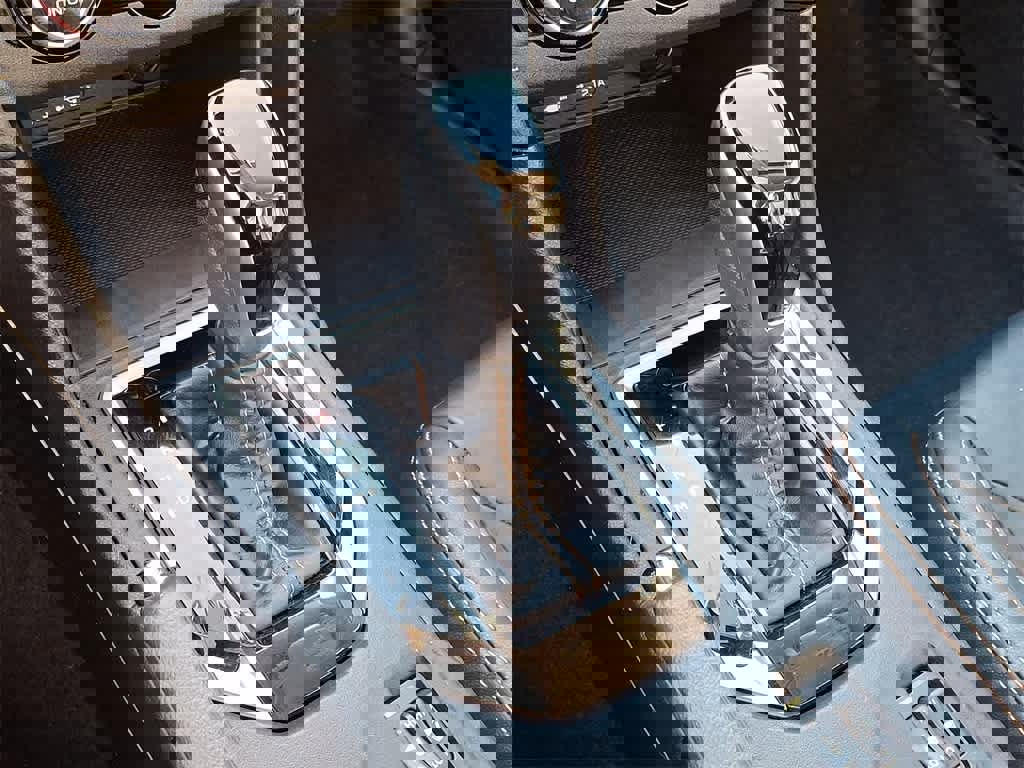 Used 2020 Subaru Crosstrek 2.0i Limited w/ Moonroof Package w/Navigation image 15