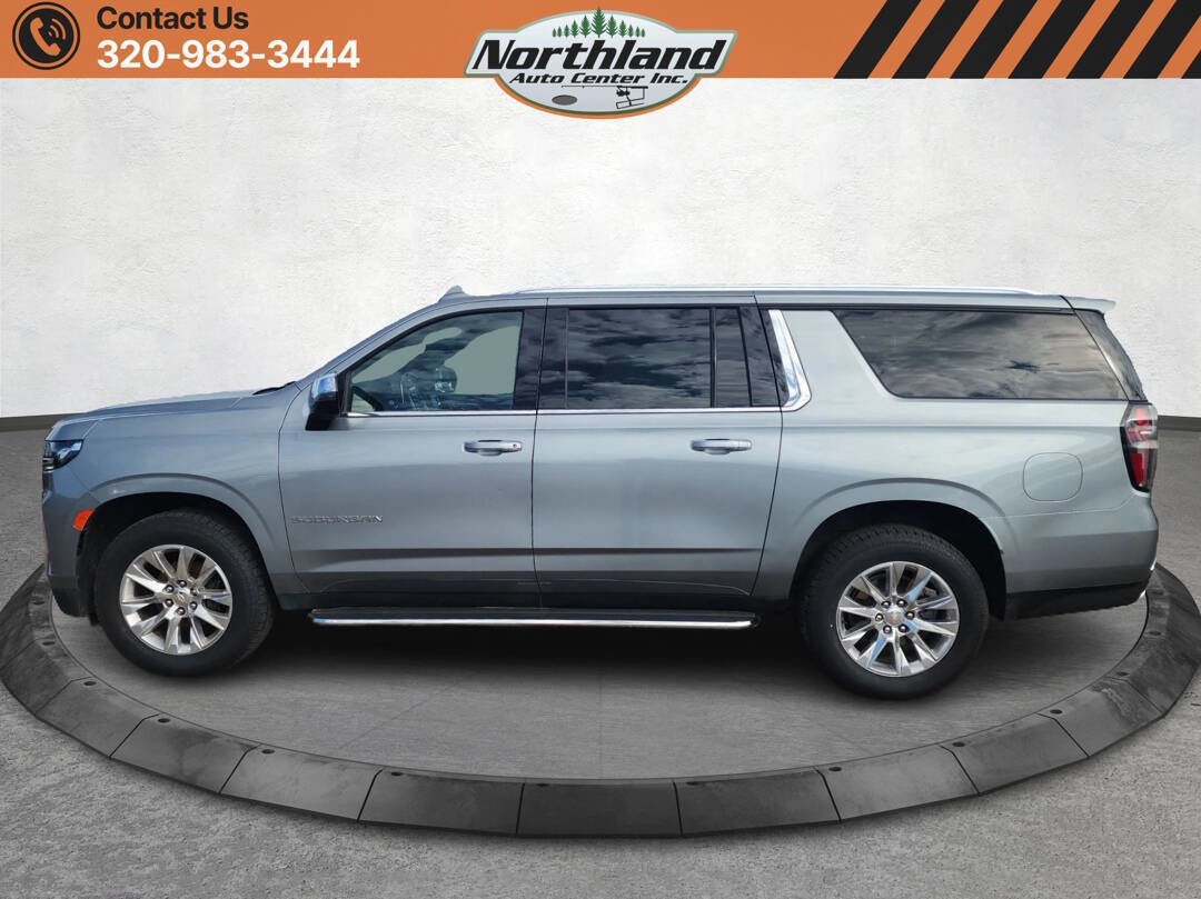 Used 2023 Chevrolet Suburban Premier image 8