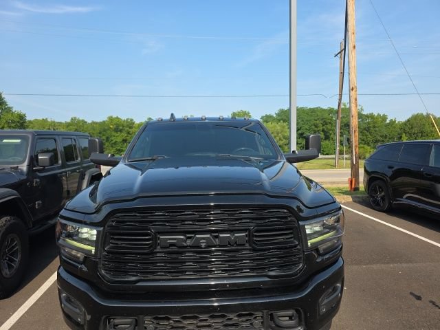 Used 2022 RAM 3500 Limited w/ Night Edition AWD/4WD image 2