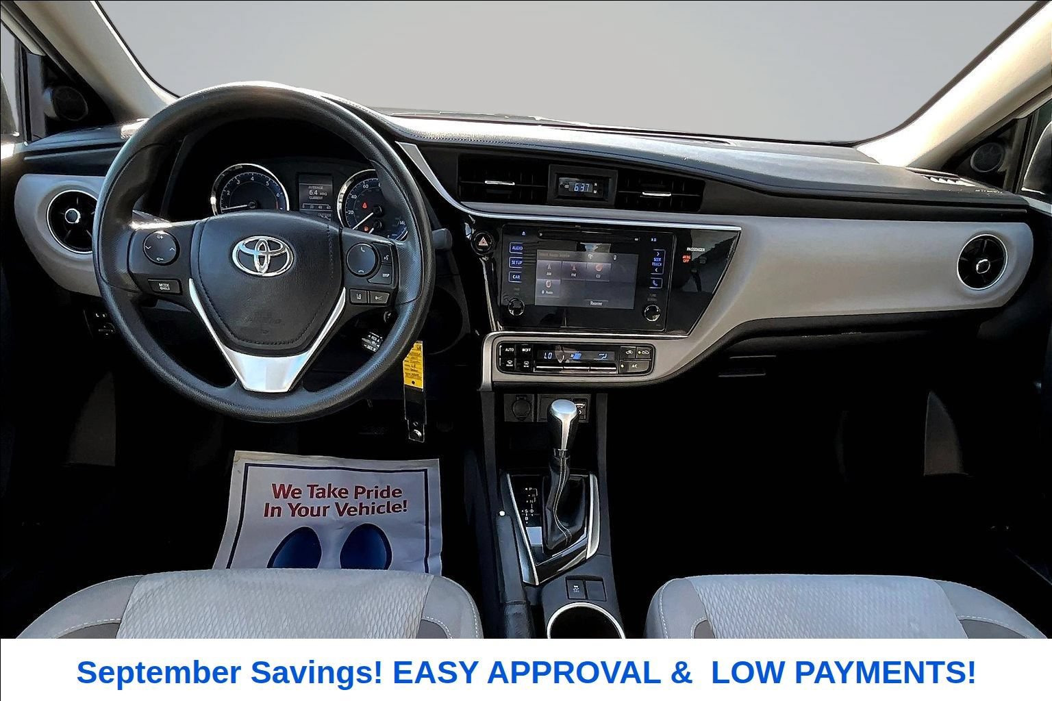 Used 2017 Toyota Corolla LE FWD image 6