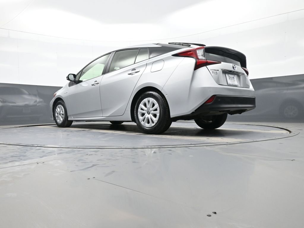 Certified 2022 Toyota Prius LE image 30