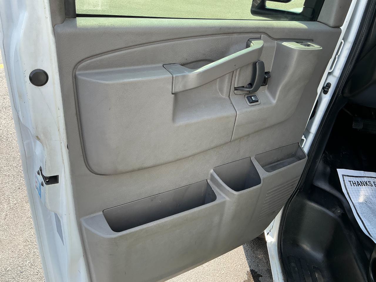 Used 2021 Chevrolet Express 3500 w/ Power Convenience Package RWD image 9