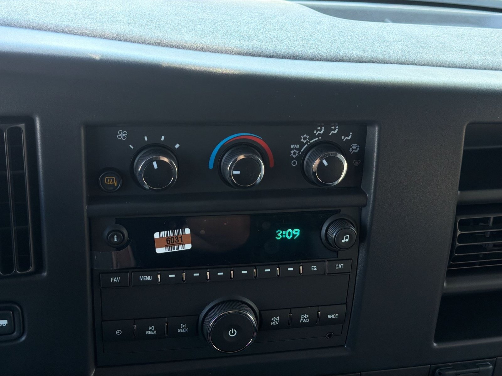 New 2026 GMC Savana 3500 Extended w/ Driver Convenience Package RWD image 20