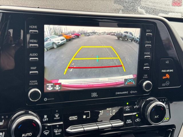 Used 2020 Toyota Highlander Limited image 28