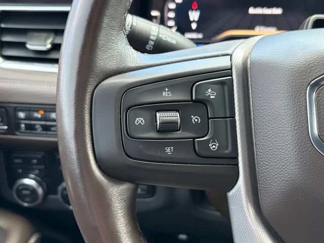 Used 2023 GMC Yukon XL Denali w/ Advanced Technology Package AWD/4WD image 23