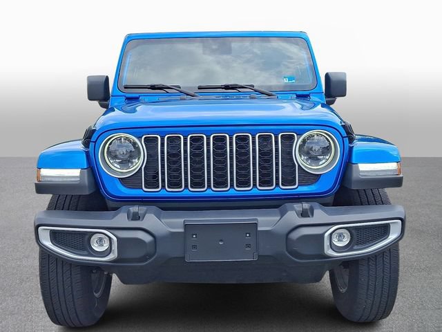 Used 2025 Jeep Wrangler Unlimited Sahara AWD/4WD image 2