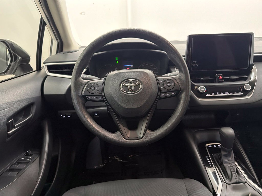 Used 2023 Toyota Corolla LE FWD image 23