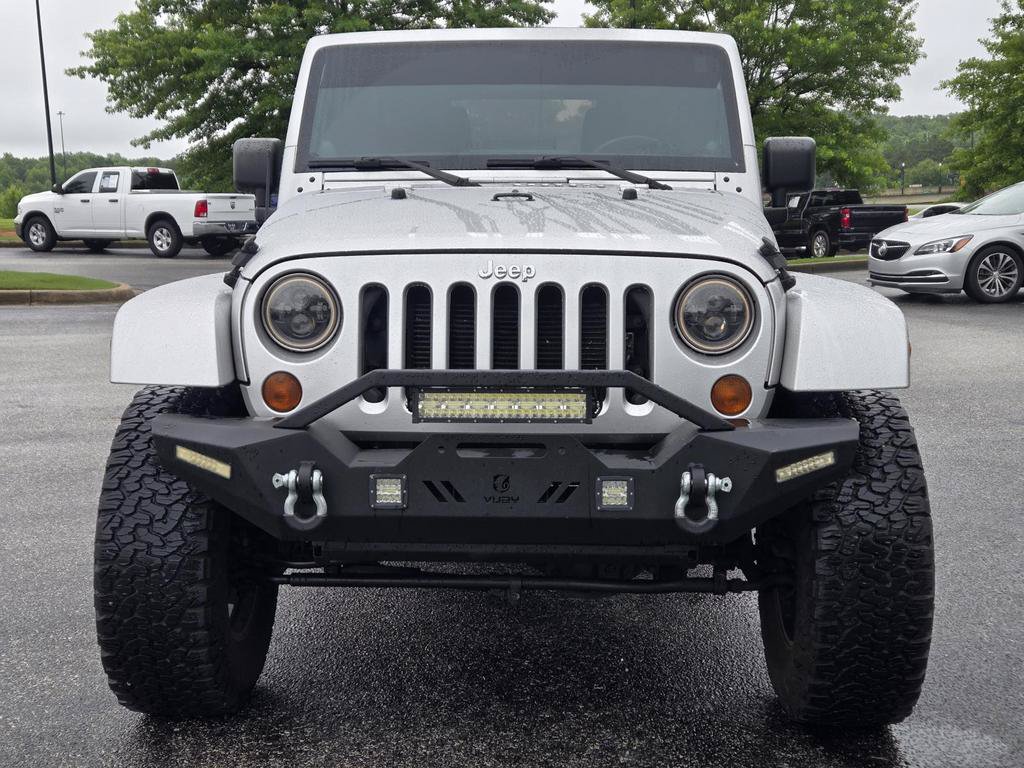Used 2012 Jeep Wrangler Unlimited Sahara w/ Connectivity Group AWD/4WD image 2