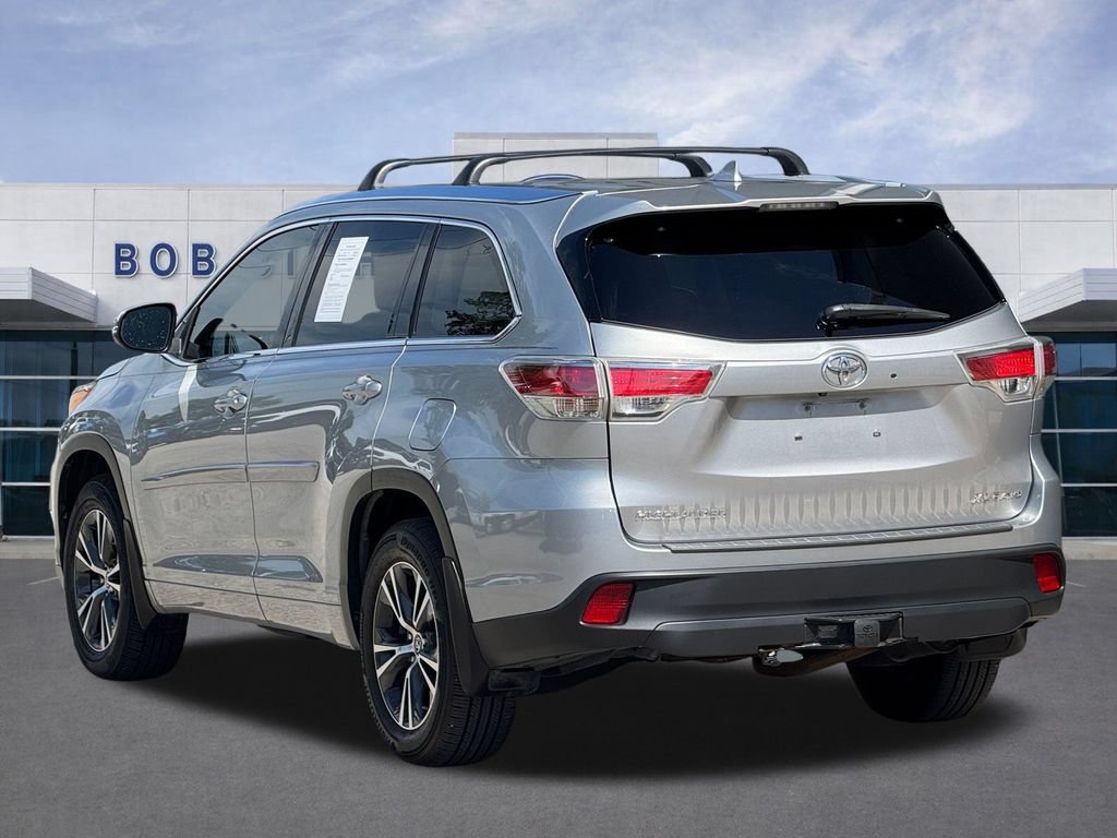 Used 2016 Toyota Highlander XLE w/ Protection Package #3 AWD/4WD image 37
