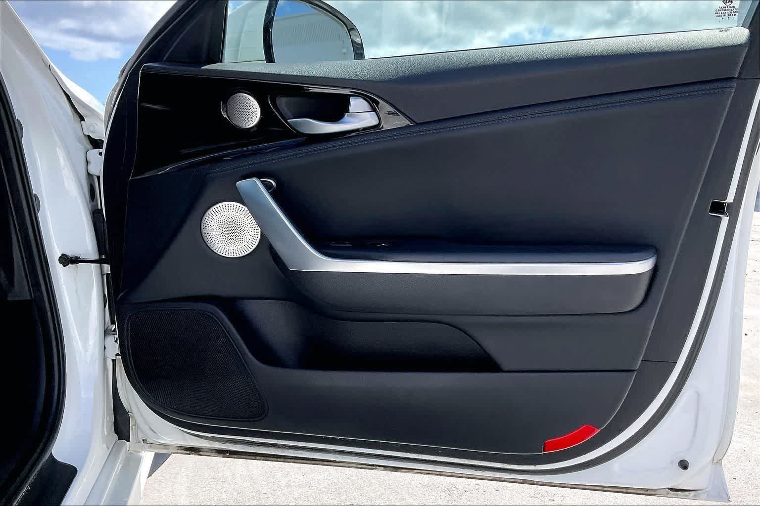 Used 2018 Kia Stinger Premium RWD image 28