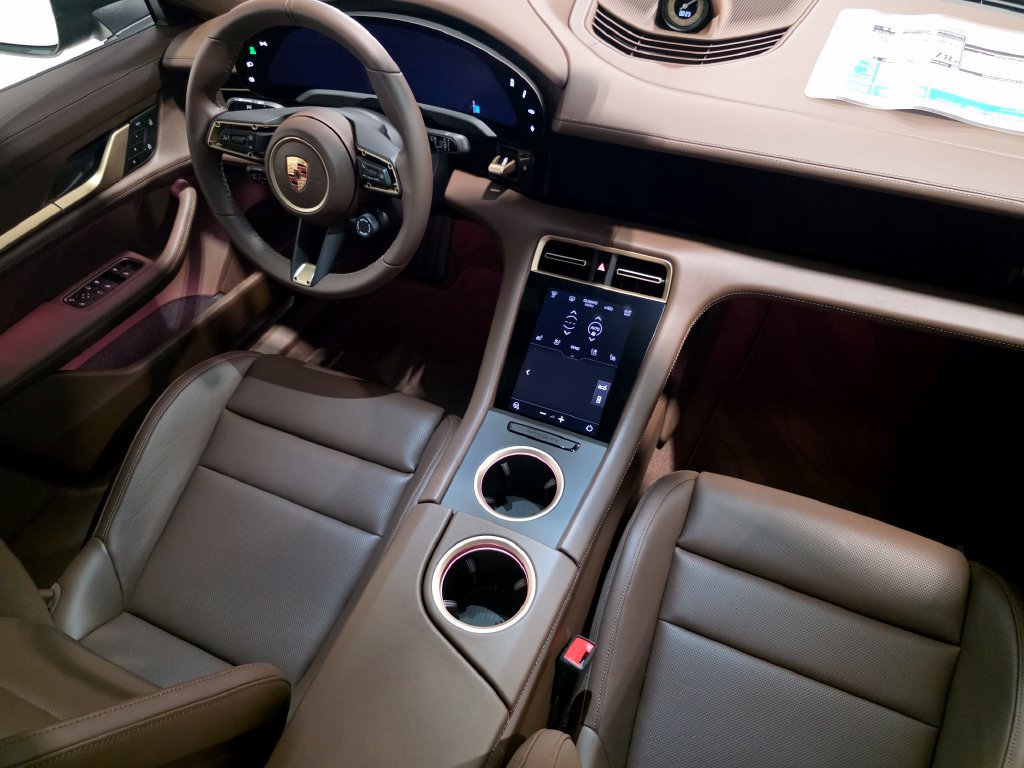 New 2026 Porsche Taycan AWD/4WD image 15