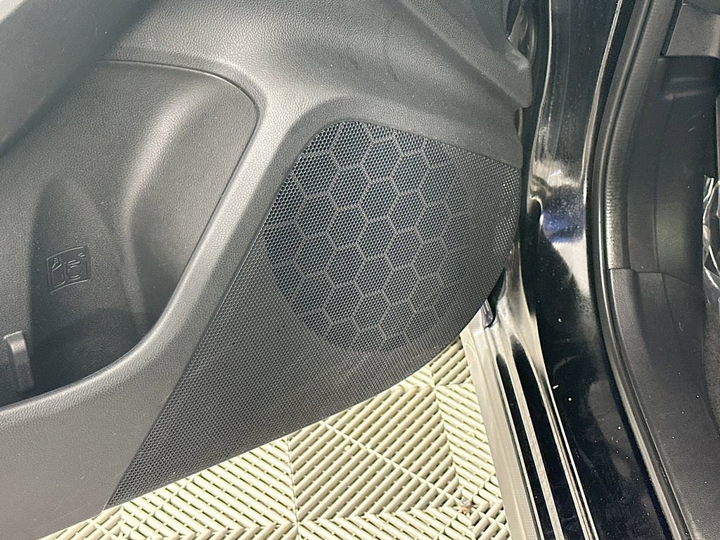 Certified 2025 Subaru Crosstrek 2.0i Premium image 25