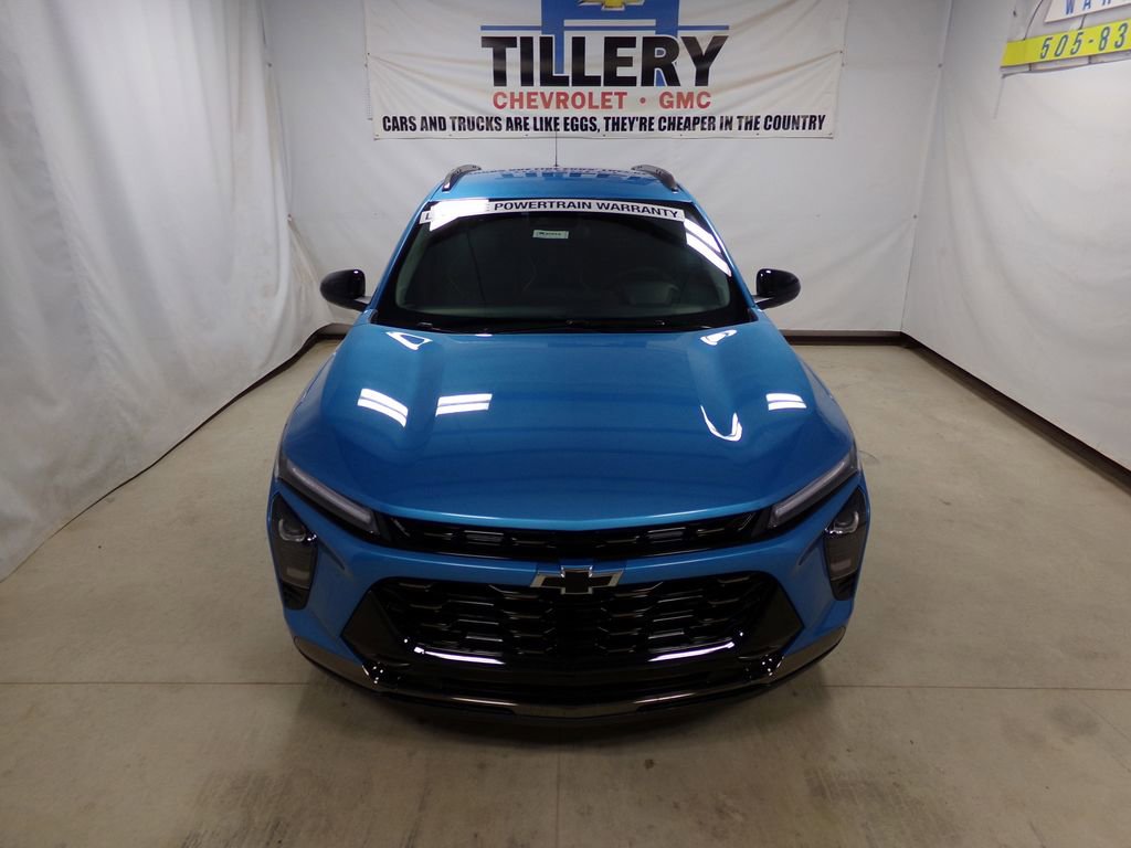 New 2025 Chevrolet Trax ACTIV w/ Driver Confidence Package image 2