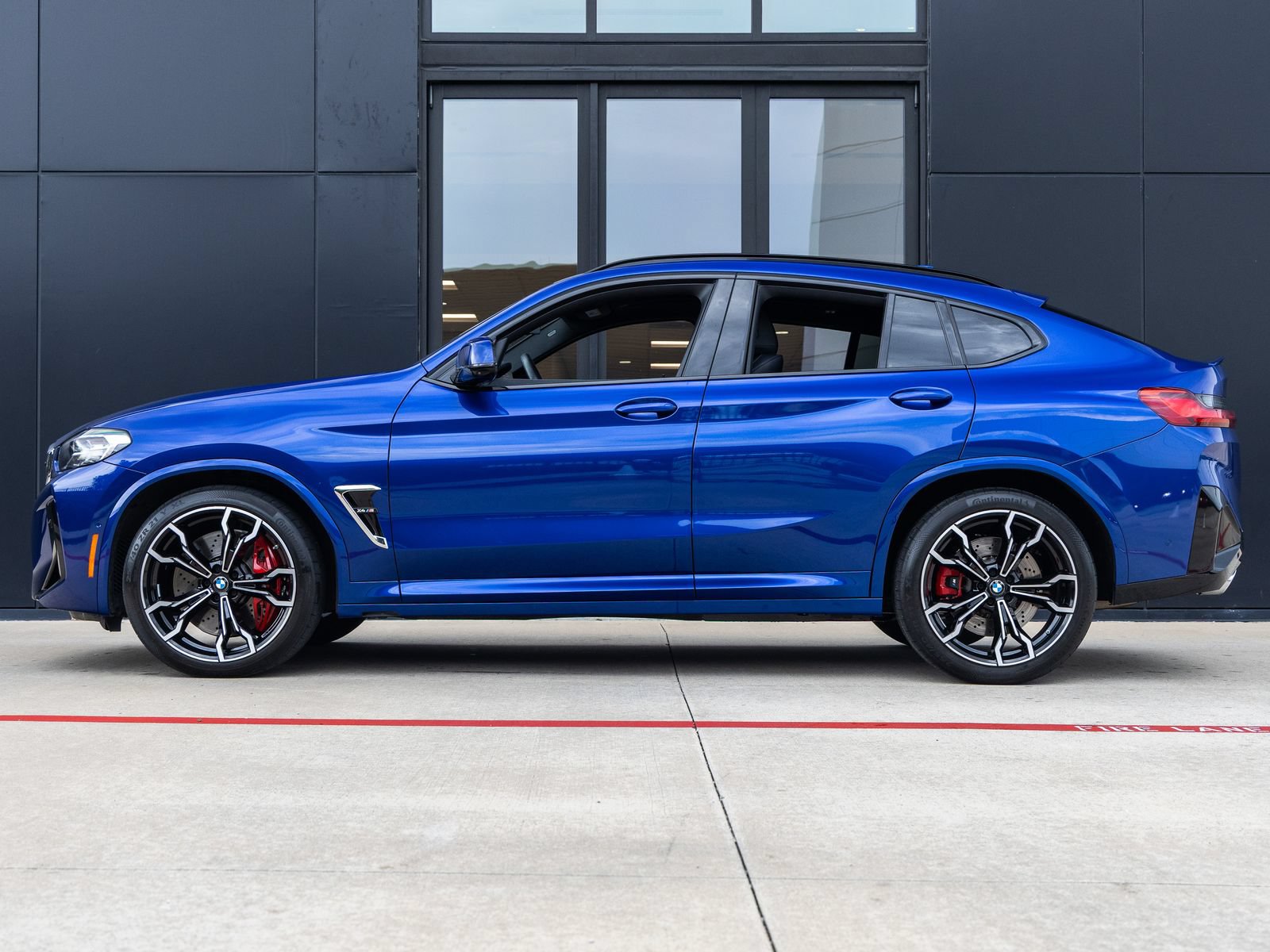 Used 2025 BMW X4 M w/ Executive Package AWD/4WD image 9