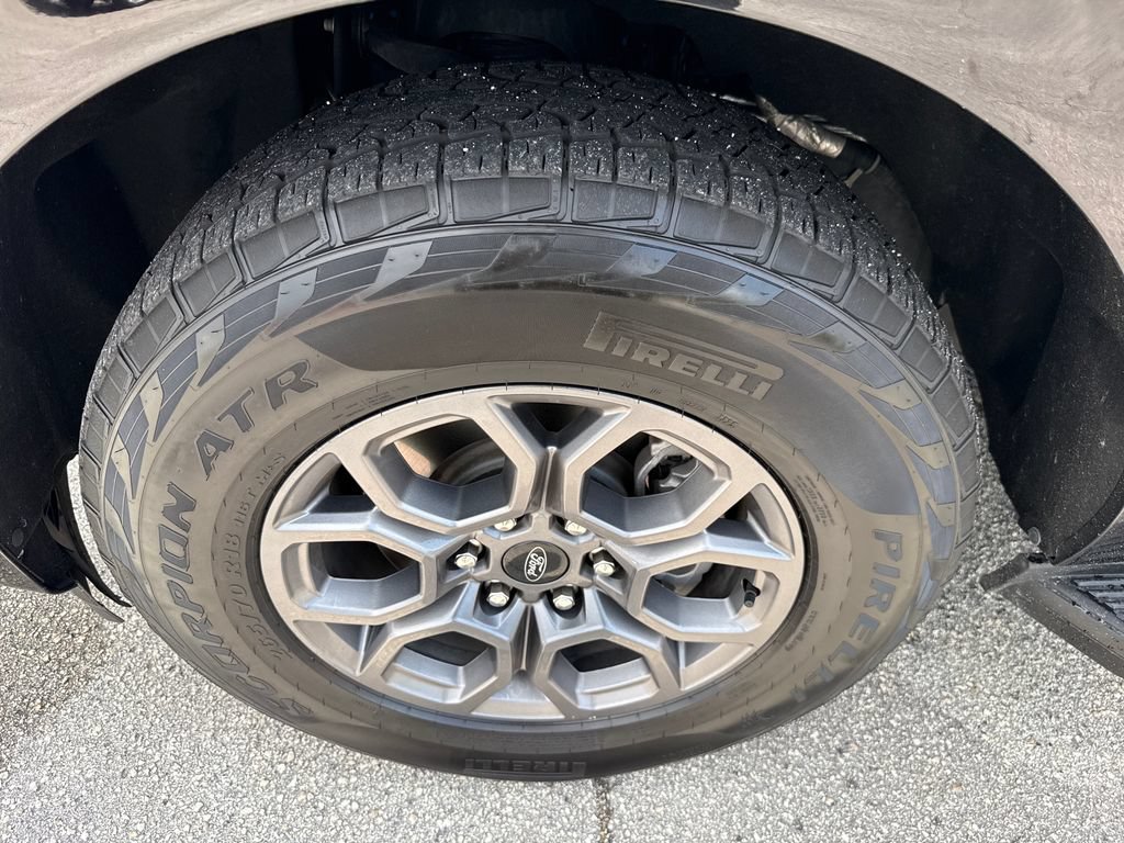 Used 2025 Ford Expedition Active RWD image 13