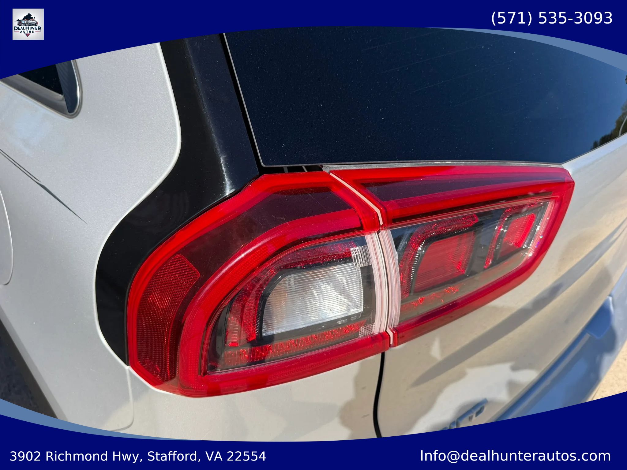 Used 2017 Kia Niro LX FWD image 10