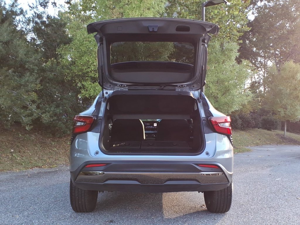 Used 2025 Chevrolet Trax ACTIV w/ Driver Confidence Package FWD image 22