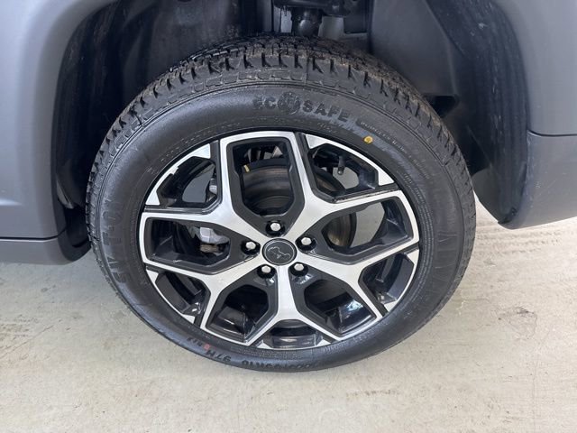 Used 2025 Jeep Compass Limited image 7