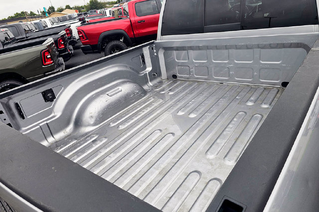 Used 2024 RAM 2500 Laramie w/ Safety Group AWD/4WD image 32