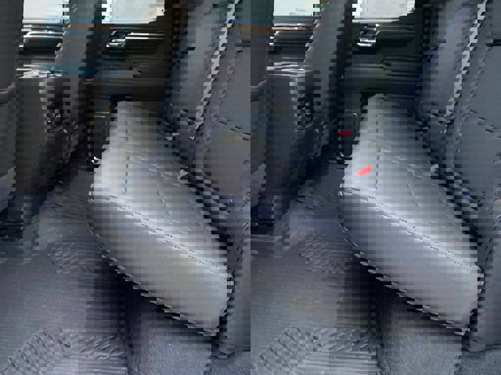 Used 2025 Chevrolet Silverado 1500 LT Trail Boss w/ Convenience Package II image 16