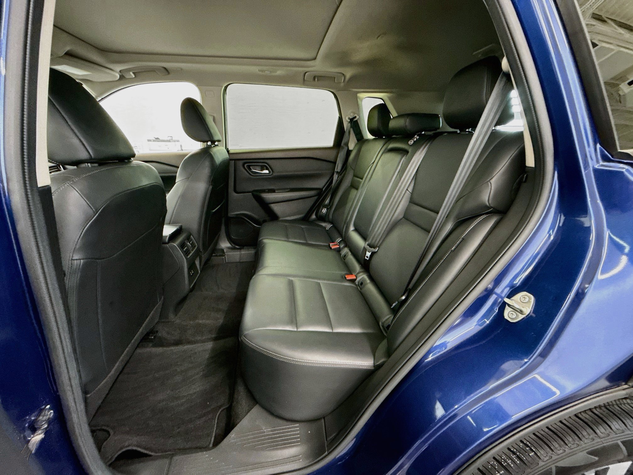 Used 2023 Nissan Rogue SL FWD image 29