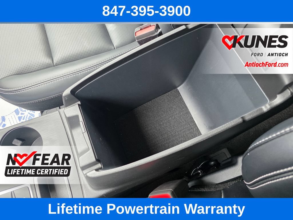 Certified 2025 Ford Escape Platinum AWD/4WD image 40