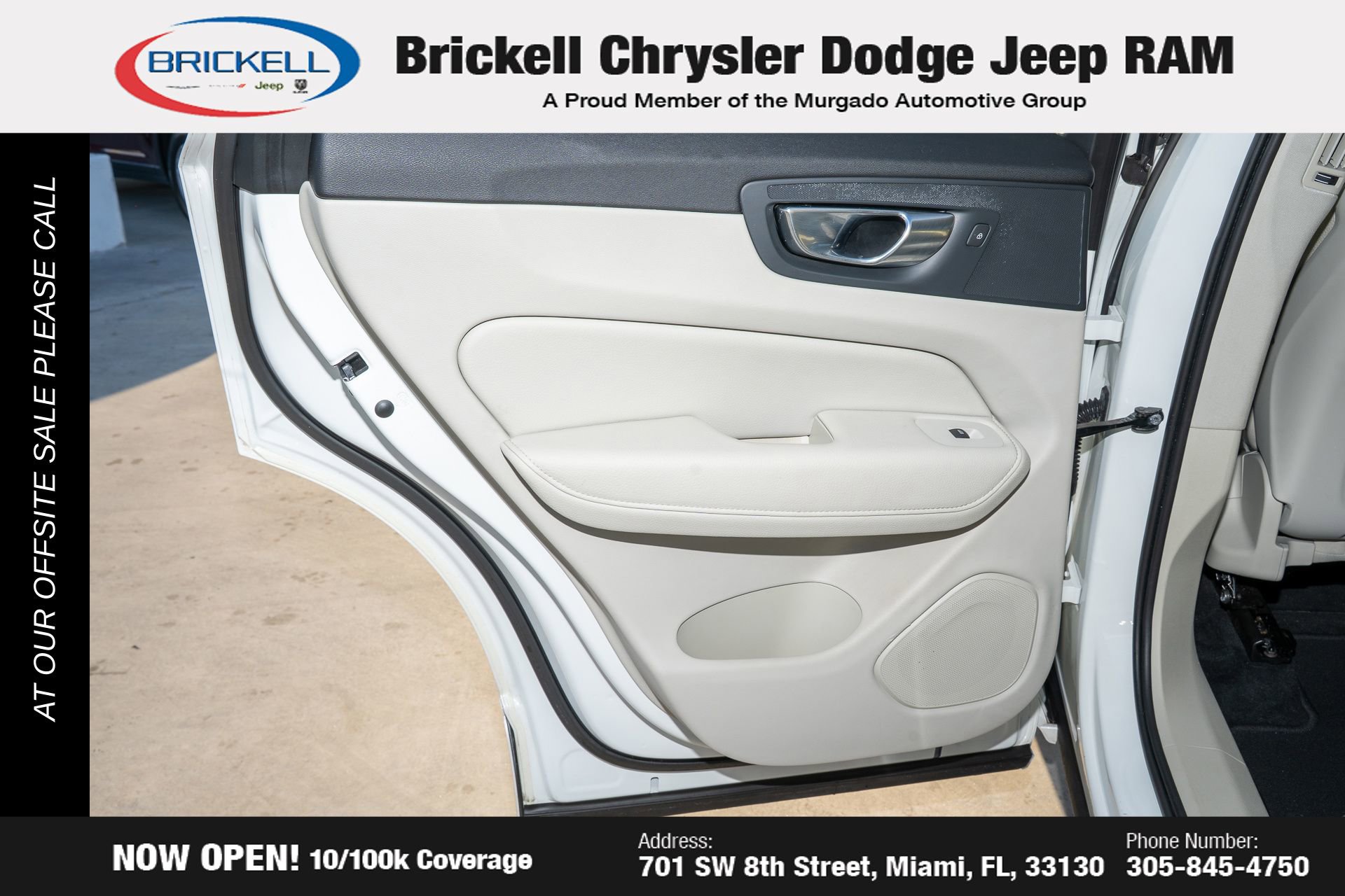 Used 2021 Volvo XC60 T5 Momentum w/ Premium Package image 12