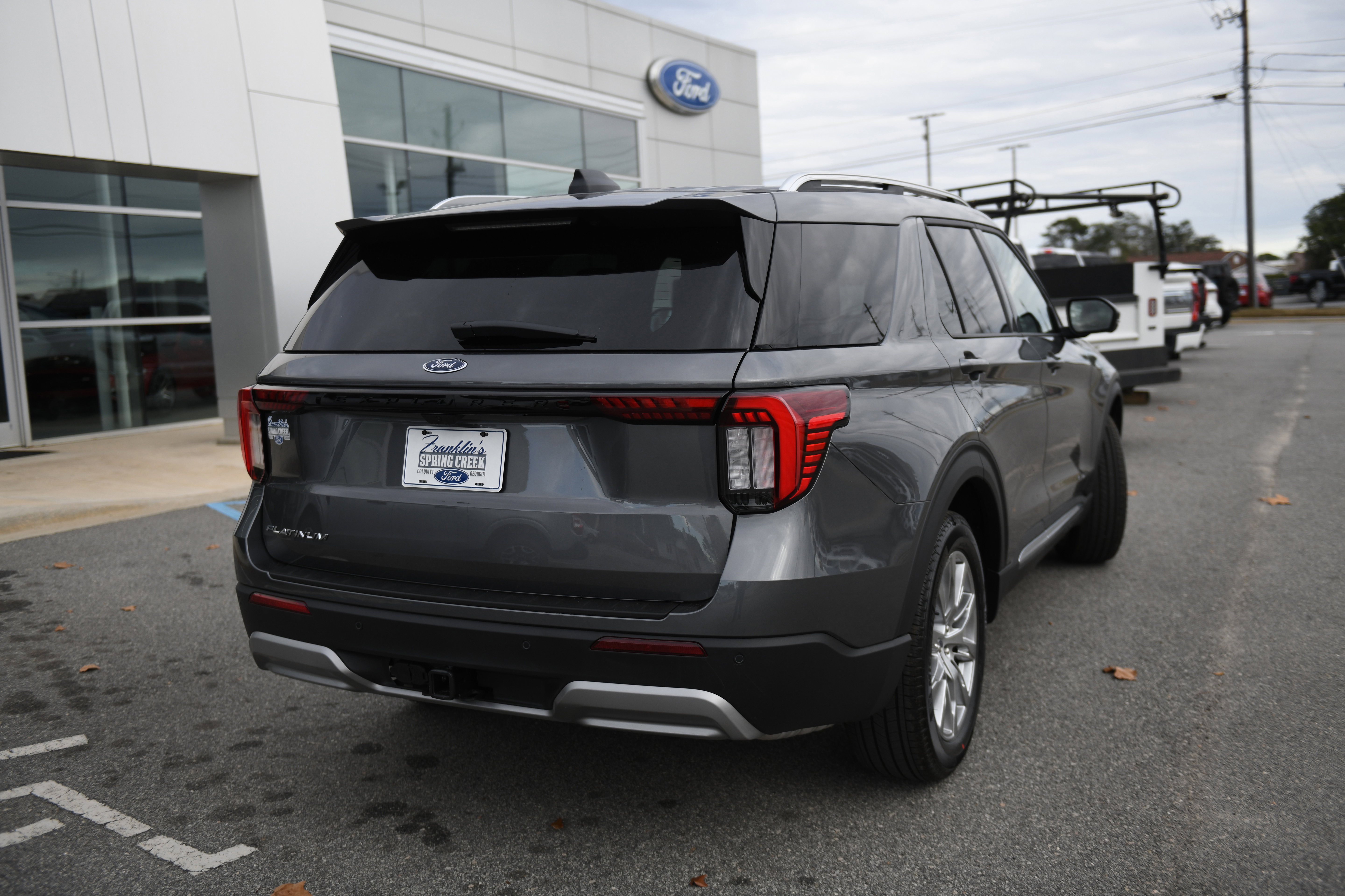 New 2026 Ford Explorer Platinum image 6