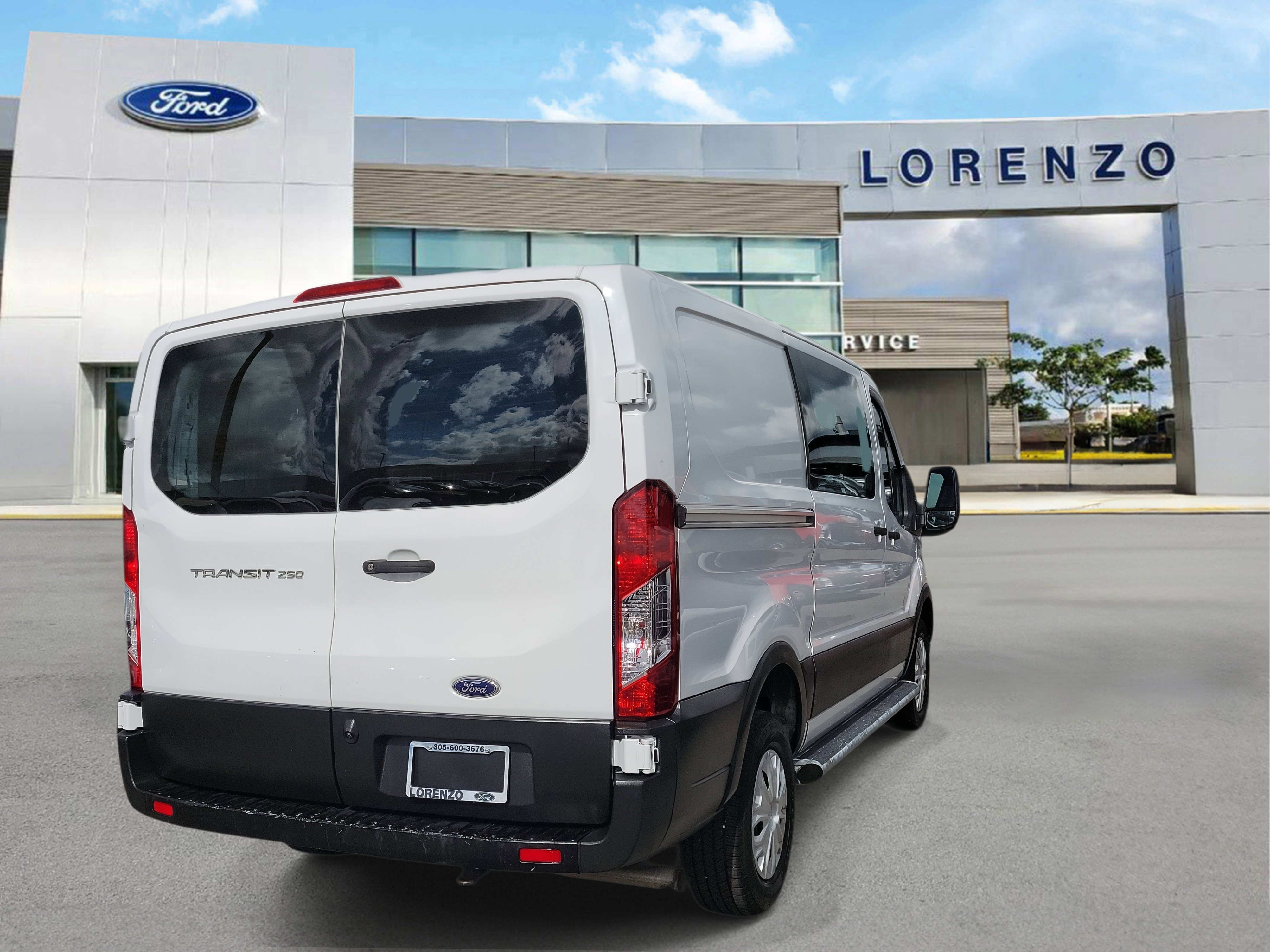 Used 2022 Ford Transit 250 Low Roof w/ Exterior Upgrade Package image 4