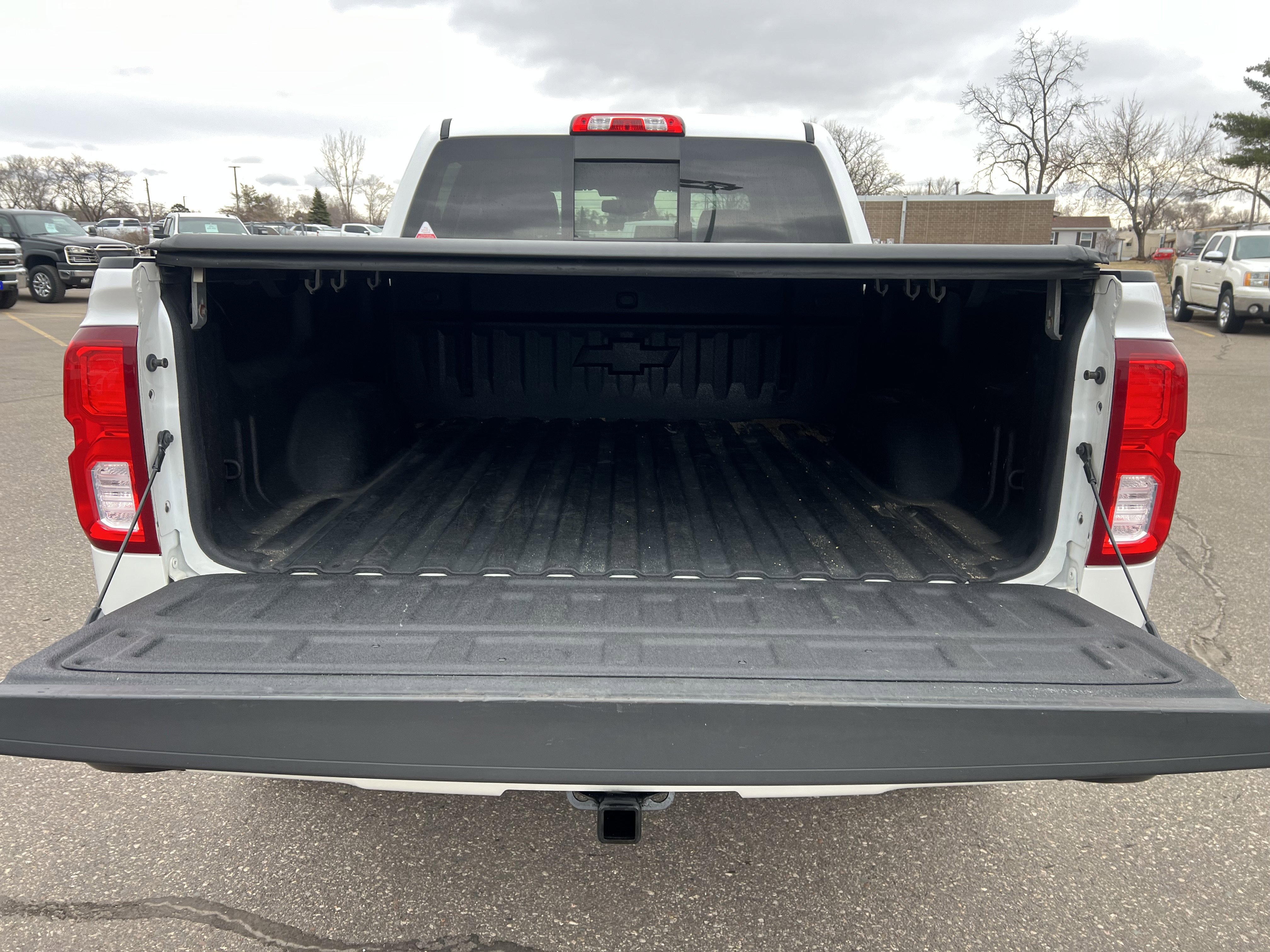Used 2017 Chevrolet Silverado 1500 High Country image 10