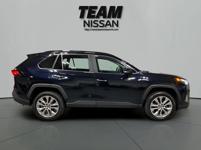 Used 2022 Toyota RAV4 Limited AWD/4WD image 8