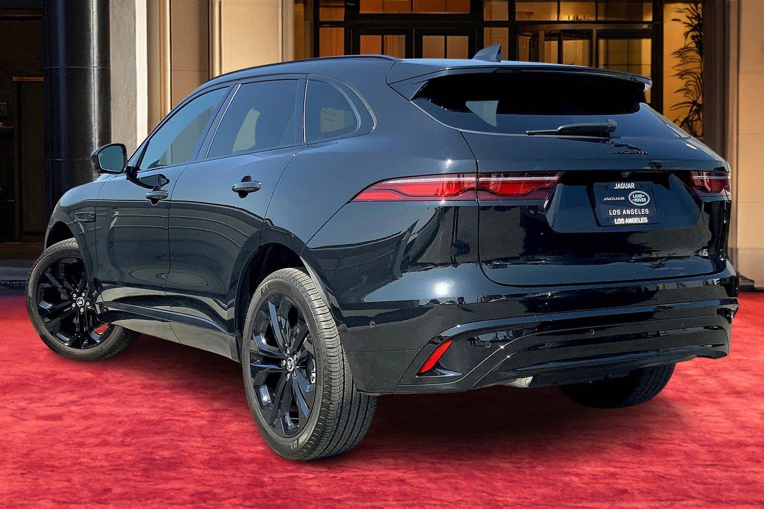 Used 2025 Jaguar F-PACE R-Dynamic S image 12