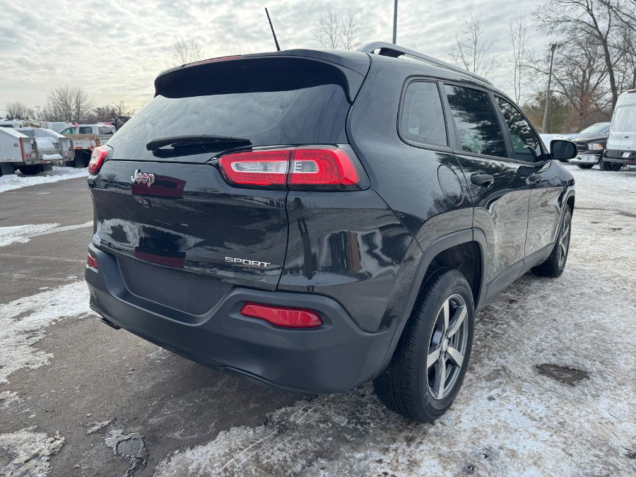 Used 2014 Jeep Cherokee Sport image 5