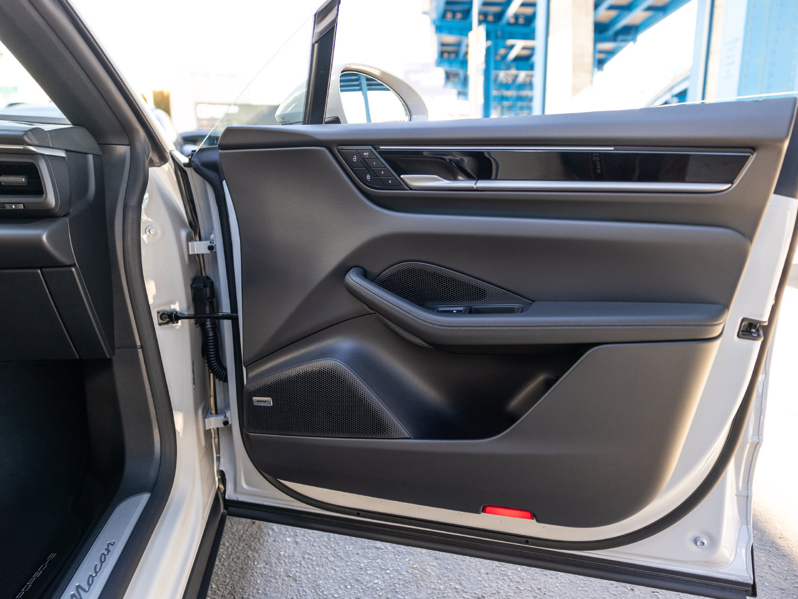 New 2026 Porsche Macan Electric RWD image 42