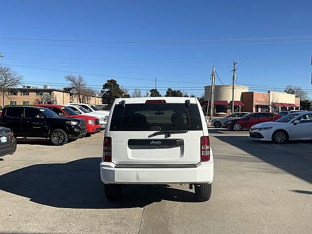 Used 2011 Jeep Liberty Sport image 6