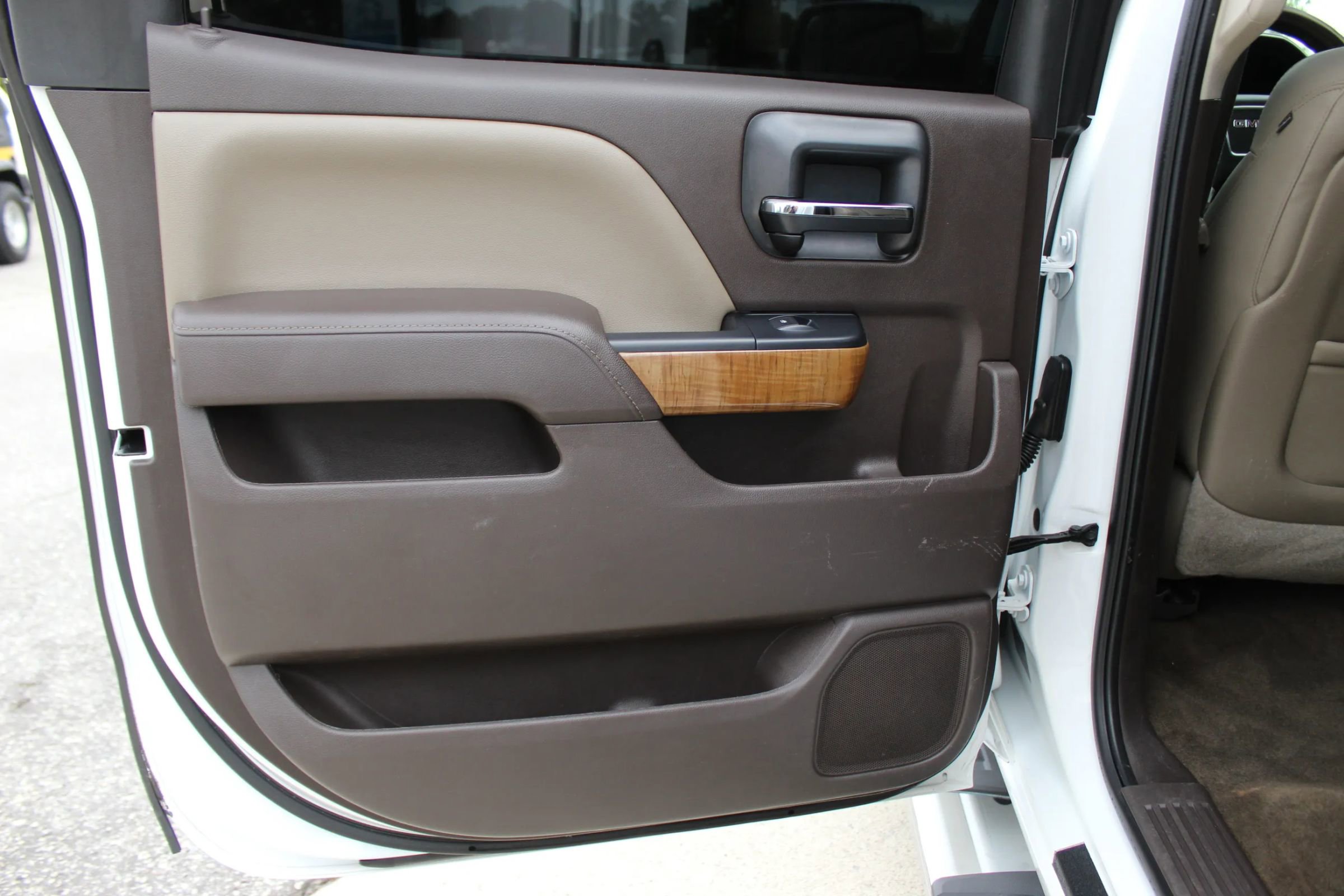 Used 2015 GMC Sierra 1500 SLT w/ SLT Crew Cab Value Package image 22