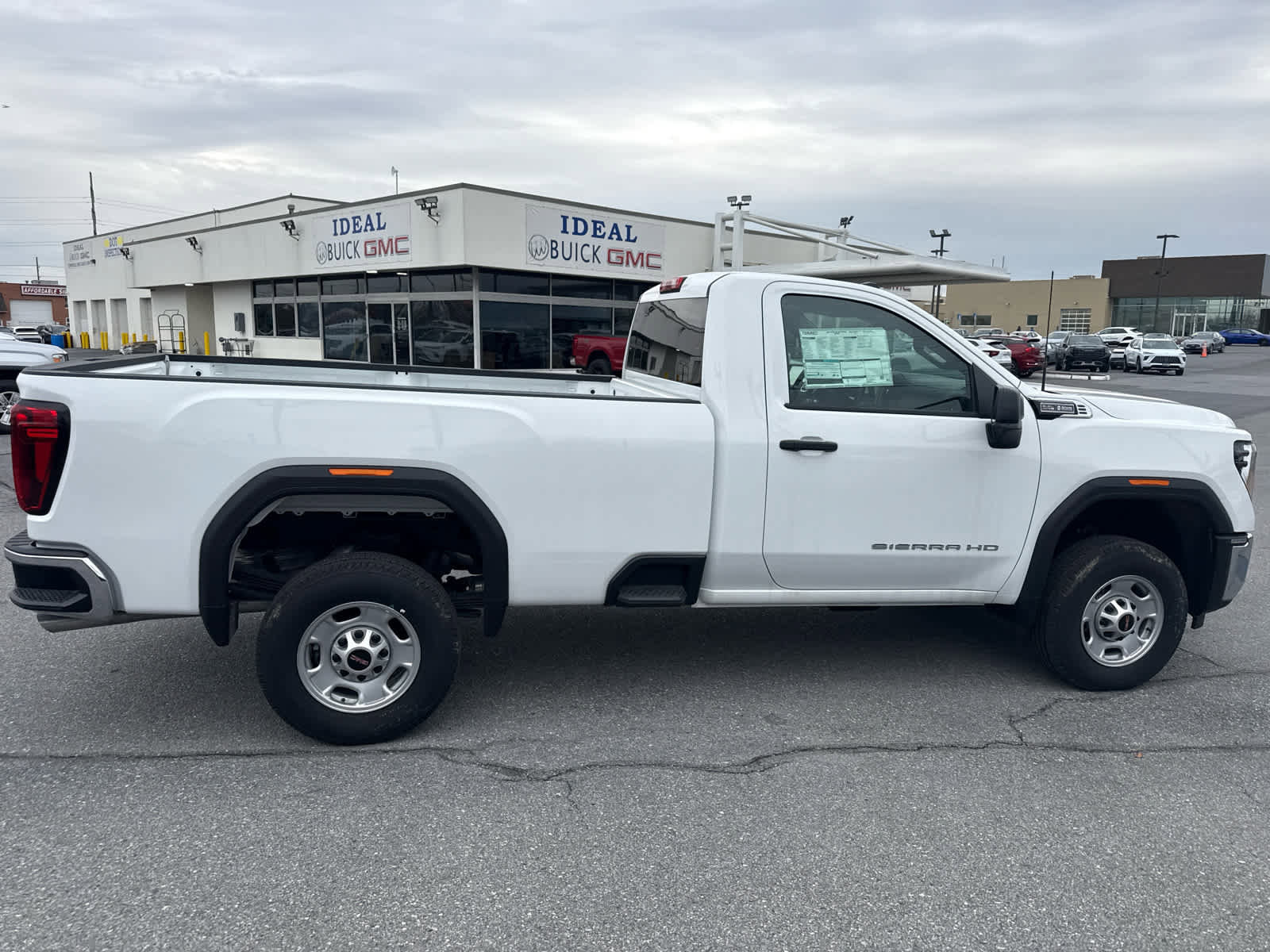 New 2024 GMC Sierra 2500 Pro w/ Convenience Package image 11